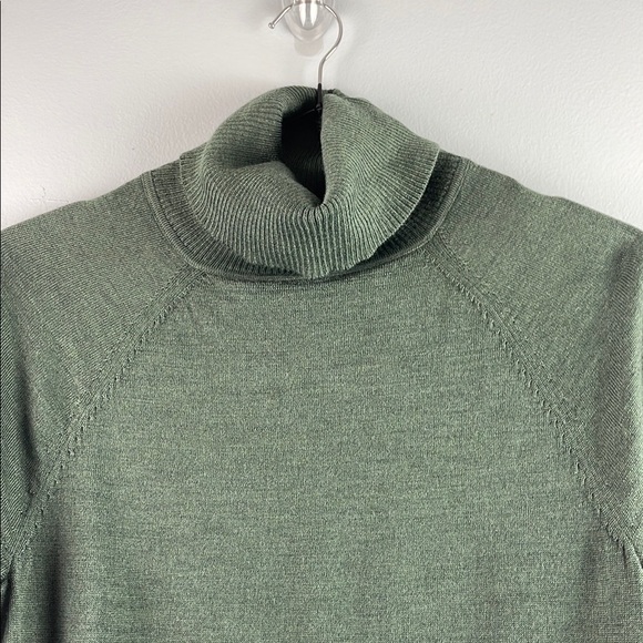 GAP Green Merino Wool Sweater Size XS - Picture 2 of 8